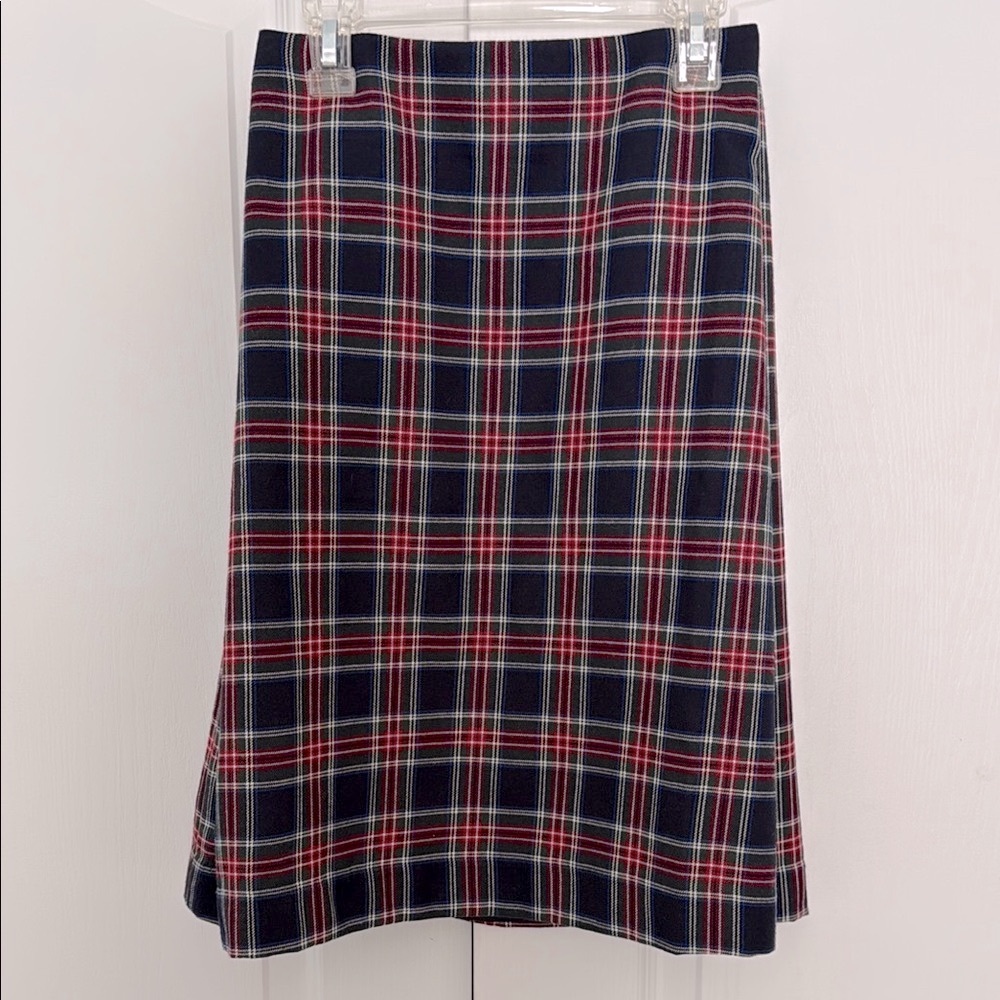 TALBOTS NWOT TARTAN PLAID SKIRT - VERSATILE AND SOOO CUTE!
